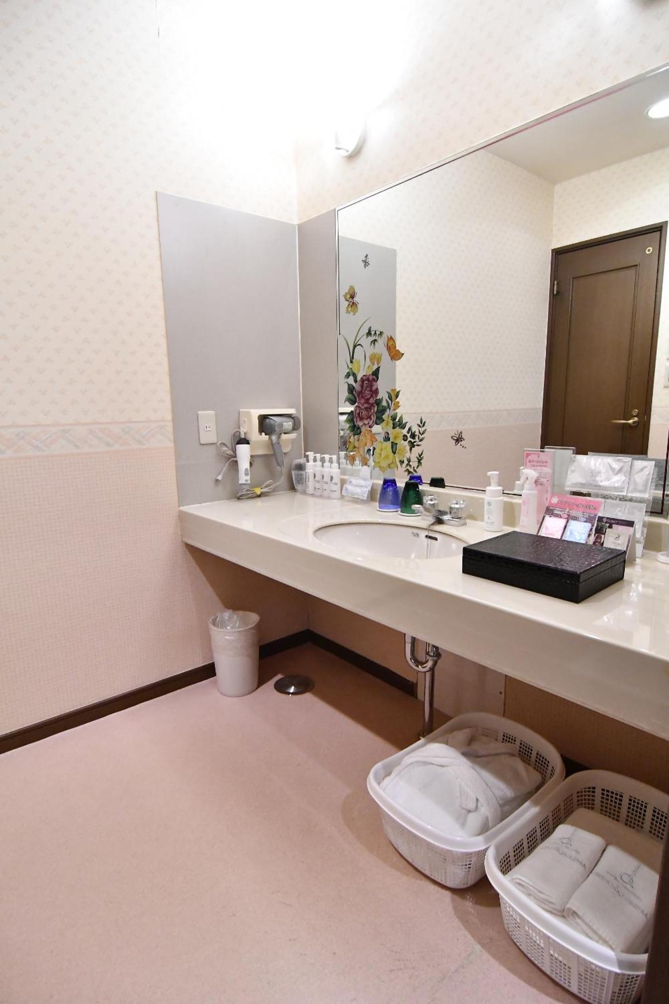 Hotel Dolphia-Adult Only Daisen  Buitenkant foto